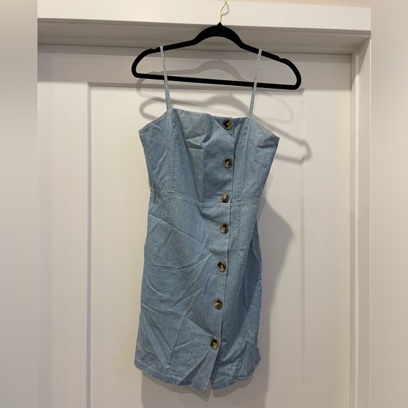 Stylish Blue Denim Button-Down Dress - Picture 1 of 2